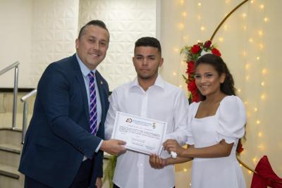 Casamento coletivo iniciou celebraÃ§Ã£o de 50 Anos da Assembleia de Deus em Laranjeiras do Sul 